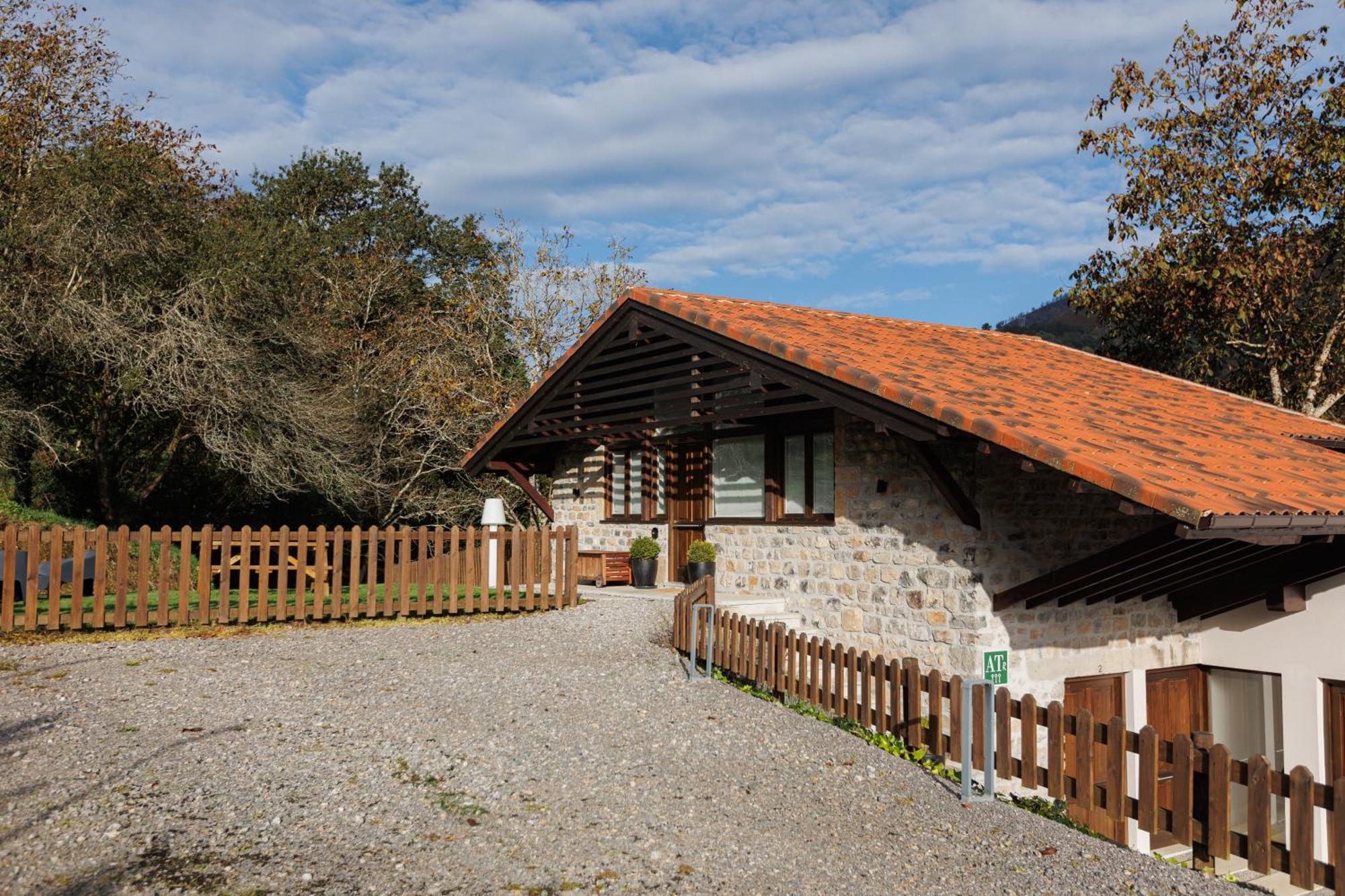 Finca La Casería APARTAMENTOS Onís Exterior foto